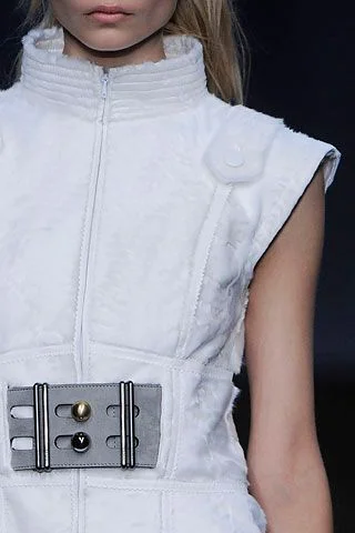 Look 11